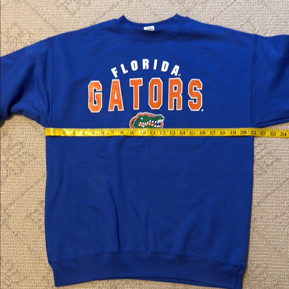 Florida Gators Blue Sweatshirt Size Medium - Picture 6 of 9